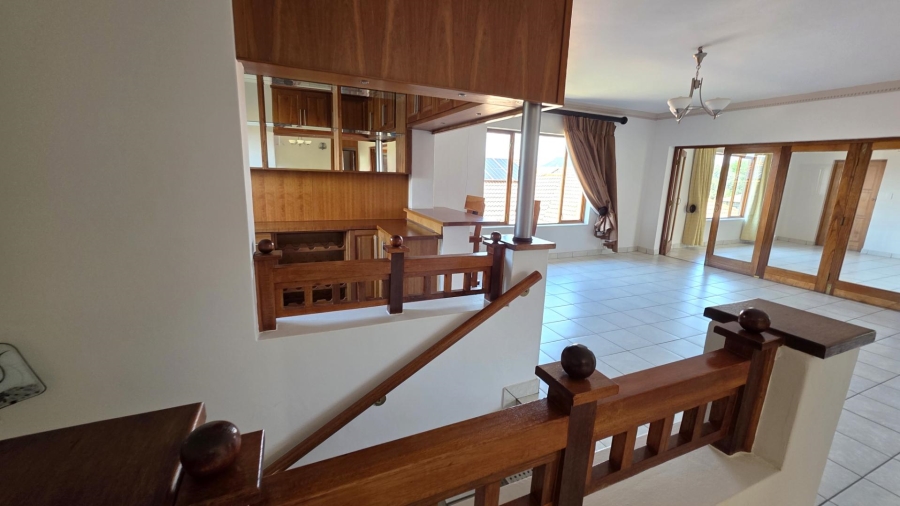 4 Bedroom Property for Sale in Ifafi North West